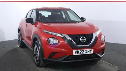 Used Nissan Juke Acenta 114 HP (83 kW) 2022 Red SUV