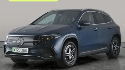Begagnad Mercedes EQA250+ AMG line 139 kW (190 HK) 2023 Blå SUV