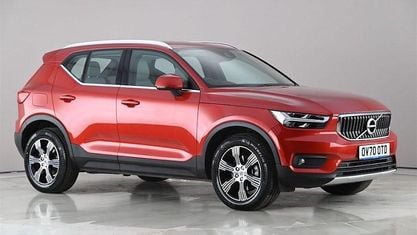 Usado Volvo XC40 Inscription 250 CV (183 kW) 2020 Rojo SUV