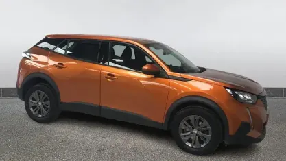 Used Peugeot 2008 Active Premium 101 HP (74 kW) 2022 SUV
