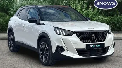 Used Peugeot 2008 Premium 155 HP (114 kW) 2021 White SUV
