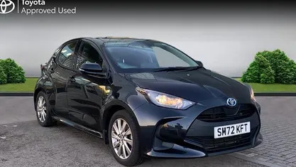 Used 2025 Toyota Yaris Hybrid Hatchback | £16,090 (Super price)