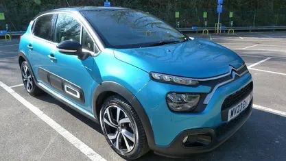 Used Citroën C3 PureTech 83 HP (61 kW) 2023 Blue Hatchback
