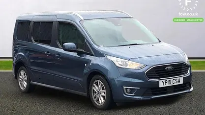 Used Ford Tourneo Titanium 120 HP (88 kW) 2021 Estate