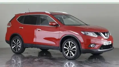 Used Nissan X-Trail Tekna 177 HP (130 kW) 2017 Red SUV