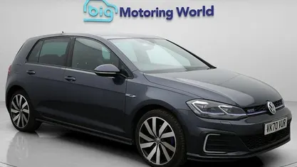 Begagnad VW Golf VII Advance 204 HK (150 kW) 2020 Blå Halvkombi