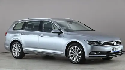 Usado VW Passat Business 150 HP (110 kW) 2019 Prateado Carrinha