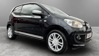 Used VW up! CLUB 75 HP (55 kW) 2016 Hatchback