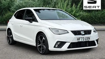 Used Seat Ibiza FR Sport 110 HP (80 kW) 2023 White Hatchback