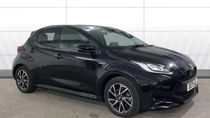 Used 2025 Toyota Yaris Hybrid Design Hatchback | £16,564 (Super price)