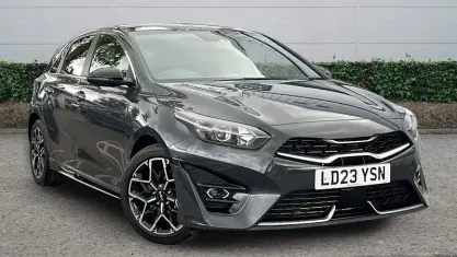 Gebraucht Kia Ceed GT-Line 160 PS (117 kW) 2023 Grau Kleinwagen