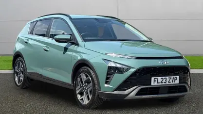 Second-hand Hyundai Bayon Premium 101 CP (74 kW) 2023 Verde SUV