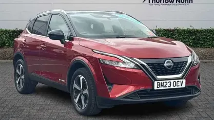 Used Nissan Qashqai N-Connecta 190 HP (139 kW) 2022 Red SUV