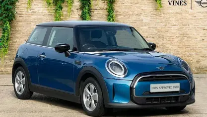 Used Mini Cooper Classic 136 HP (100 kW) 2022 Blue Hatchback