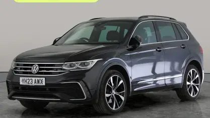 Używany VW Tiguan R-line 245 KM (180 kW) 2023 Czarny SUV