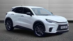 Sonic white Used 2025 Lexus LBX SUV | £29,995 (Fair price)