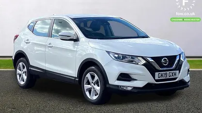 Used Nissan Qashqai Acenta Premium 116 HP (85 kW) 2019 White SUV