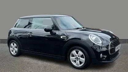 Used Mini Cooper Classic 136 HP (100 kW) 2021 Hatchback