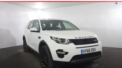 Used Land Rover Discovery Sport SE 180 HP (132 kW) 2018 White SUV