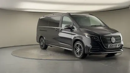 Used Mercedes V220 Premium 163 HP (119 kW) 2024 Grey MPV