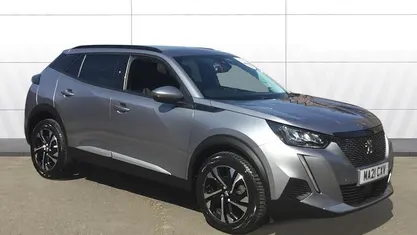 Usado Peugeot 2008 Allure 131 HP (96 kW) 2021 Cinzento SUV