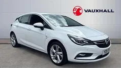 White Used 2019 Vauxhall Astra SRi Hatchback | £10,475 (Fair price)