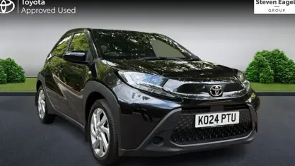 Used Toyota Aygo X PURE 72 HP (52 kW) 2024 Black SUV