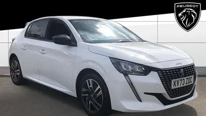 Used Peugeot 208 Allure+ 131 HP (96 kW) 2023 White Hatchback
