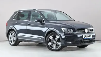 Käytetty VW Tiguan Match 150 HP (110 kW) 2019 Harmaa Katumaasturi