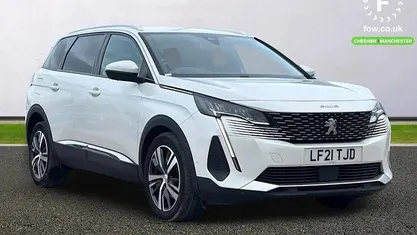 Used 2023 Peugeot 5008 Allure Estate | £17,199 (Good price)