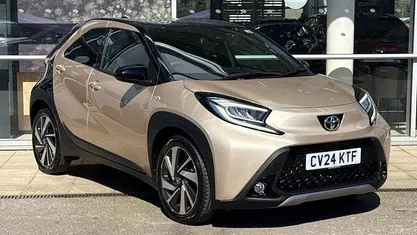 Begagnad Toyota Aygo X 72 HK (52 kW) 2024 Beige SUV