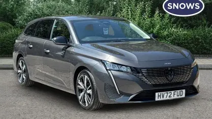 Used Peugeot 308 SW Allure 131 HP (96 kW) 2024 Estate