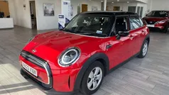 Used 2022 Mini Cooper Comfort Hatchback | £17,499 (Fair price)