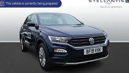 Used VW T-Roc SE 150 HP (110 kW) 2021 SUV