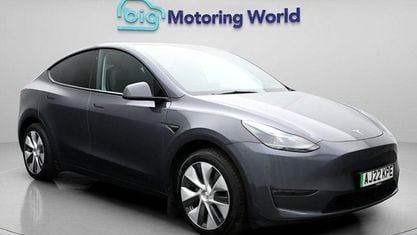 Begagnad Tesla Model Y Long Range AWD 286 kW (389 HK) 2025 SUV