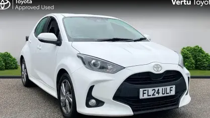 Usado Toyota Yaris Hybrid 116 CV (85 kW) 2026 Utilitario