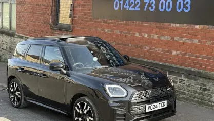 Used Mini Countryman Sport 218 HP (160 kW) 2024 Black SUV