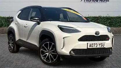 Used Toyota Yaris Cross Sport 116 HP (85 kW) 2023 Grey and black SUV