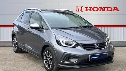 Begagnad Honda Jazz Hybrid 109 HK (80 kW) 2023 Grå Halvkombi