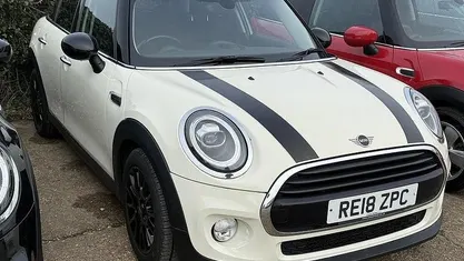 Used Mini Cooper Hatch 136 HP (100 kW) 2018 White Hatchback