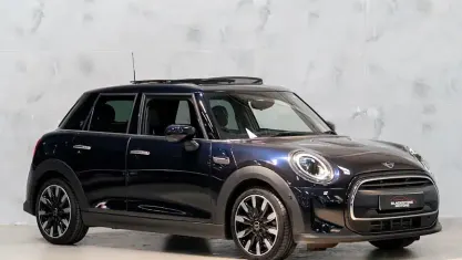 Used Mini Cooper Exclusive 136 HP (100 kW) 2022 Blue/black Hatchback