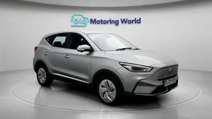 Used MG ZS SE 114 kW (156 HP) 2023 Silver SUV