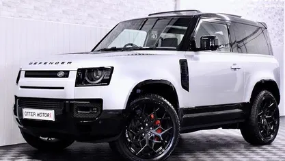 Used 2024 Land Rover Defender HSE Dynamic Estate | £58,990 (Super price)