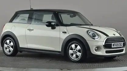 Used Mini Cooper Classic 136 HP (100 kW) 2019 White Hatchback