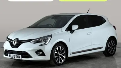 Used Renault Clio Iconic 101 HP (74 kW) 2020 White Hatchback