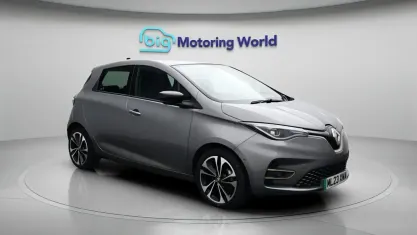 Used Renault Zoe Iconic 100 kW (136 HP) 2023 Grey Hatchback