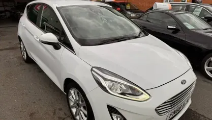 Used Ford Fiesta Titanium 120 HP (88 kW) 2018 White Hatchback