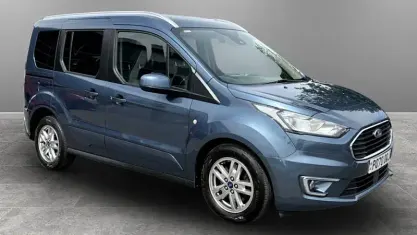 Used Ford Tourneo Titanium 120 HP (88 kW) 2021 Estate