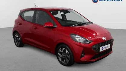 Used Hyundai i10 Advanced 63 HP (46 kW) 2025 Red Hatchback