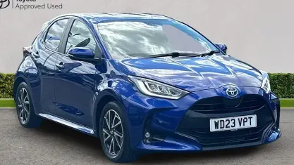 Used Toyota Yaris Design 116 HP (85 kW) 2023 Blue Hatchback